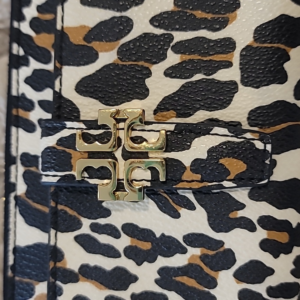 Beautiful TORY BURCH wallet - Picture 2 of 7